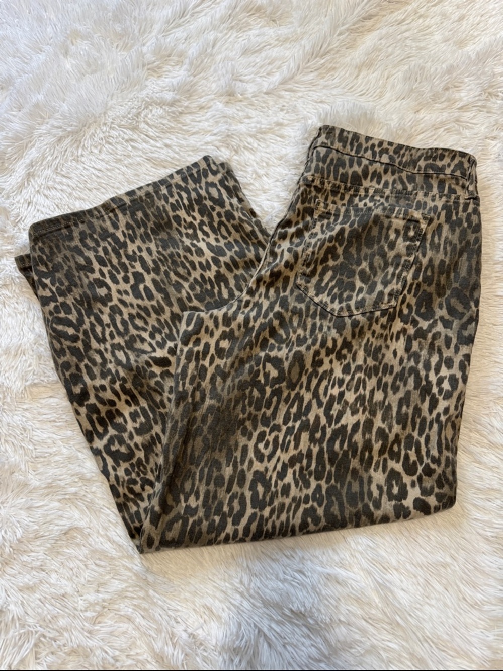Simply Vera Vera Wang Leopard Print Wide Leg Jeans Size 16